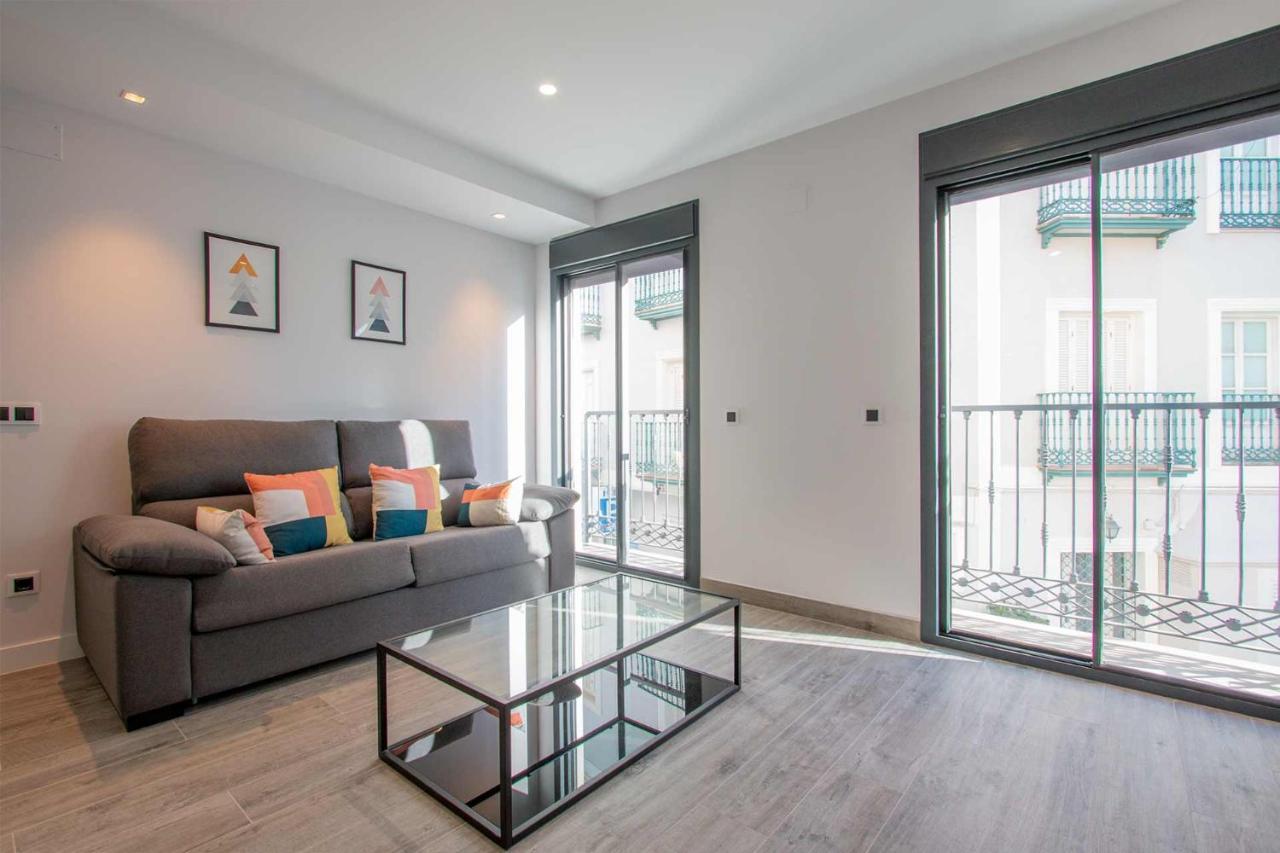 Apartamentos Vacacional En Plaza De Espana Нерха Экстерьер фото
